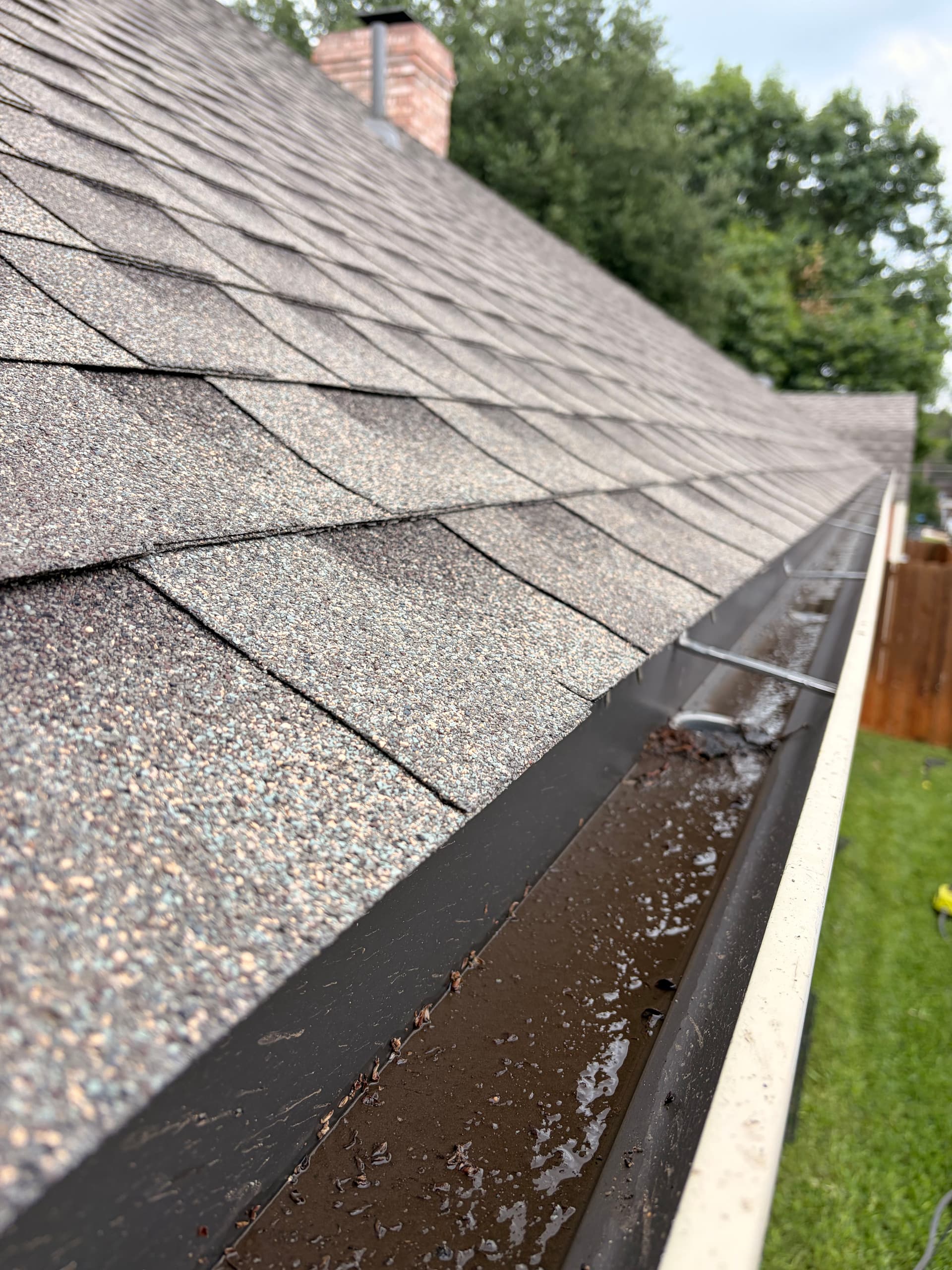 Gallery photos for Gutter Cleaning and Leaf Guard Install in Burleson: Image #2