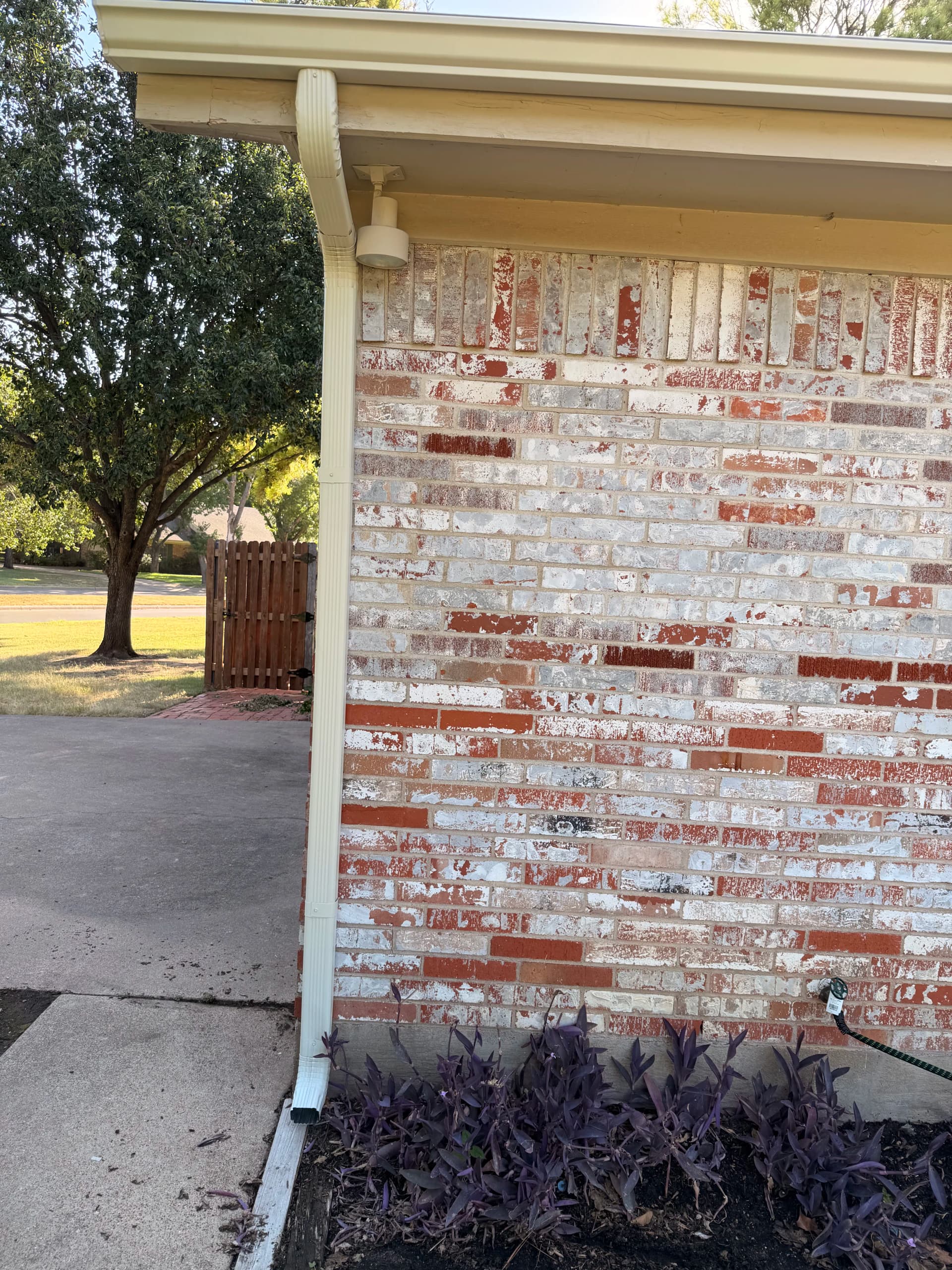 Gallery photos for Gutter Installation and Leaf Guards Stop Rot and Foundation Damage in Cleburne: Image #1