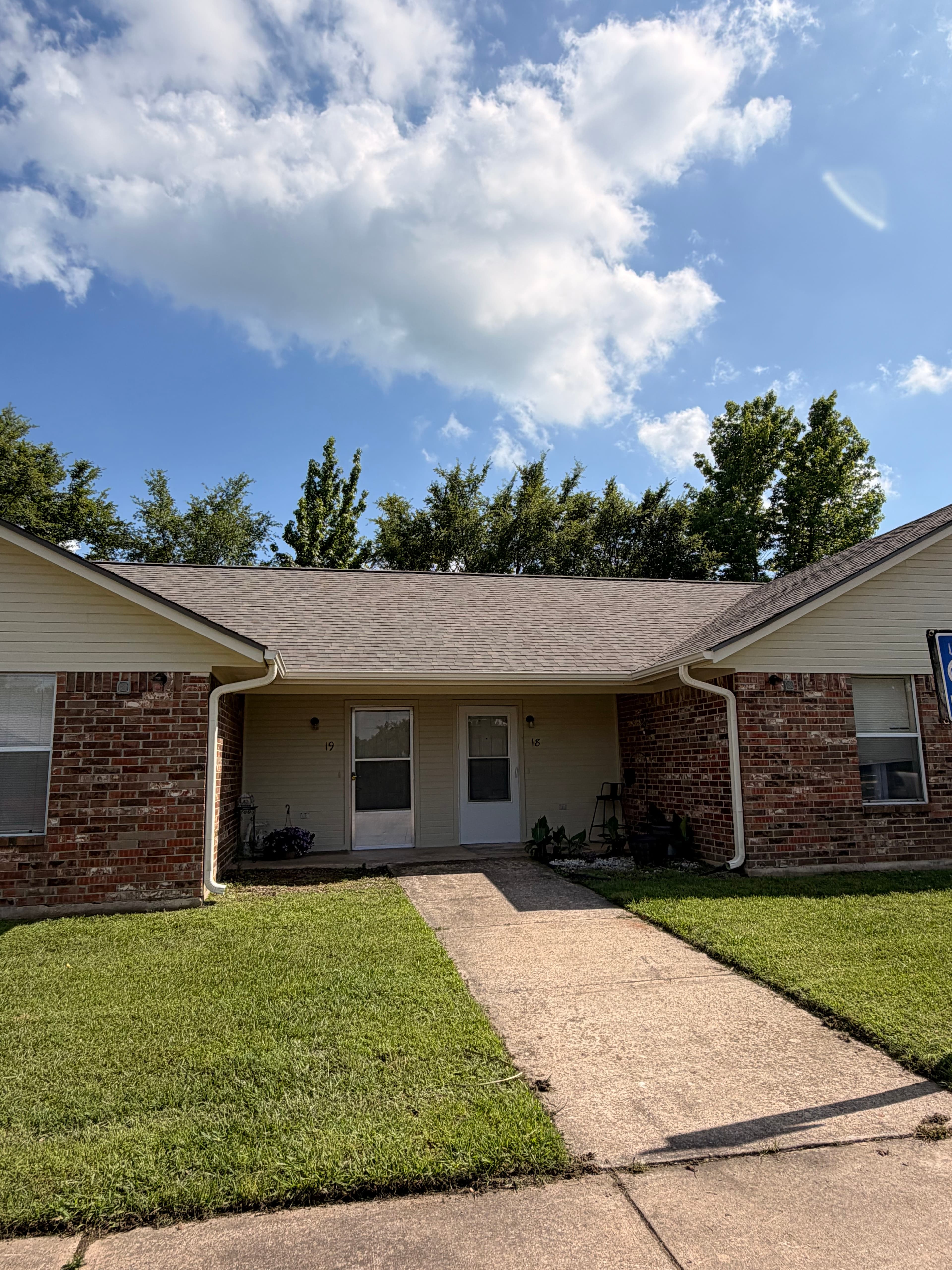 Project New Gutter Installation Across a 6-Building Duplex Complex in East Texas image