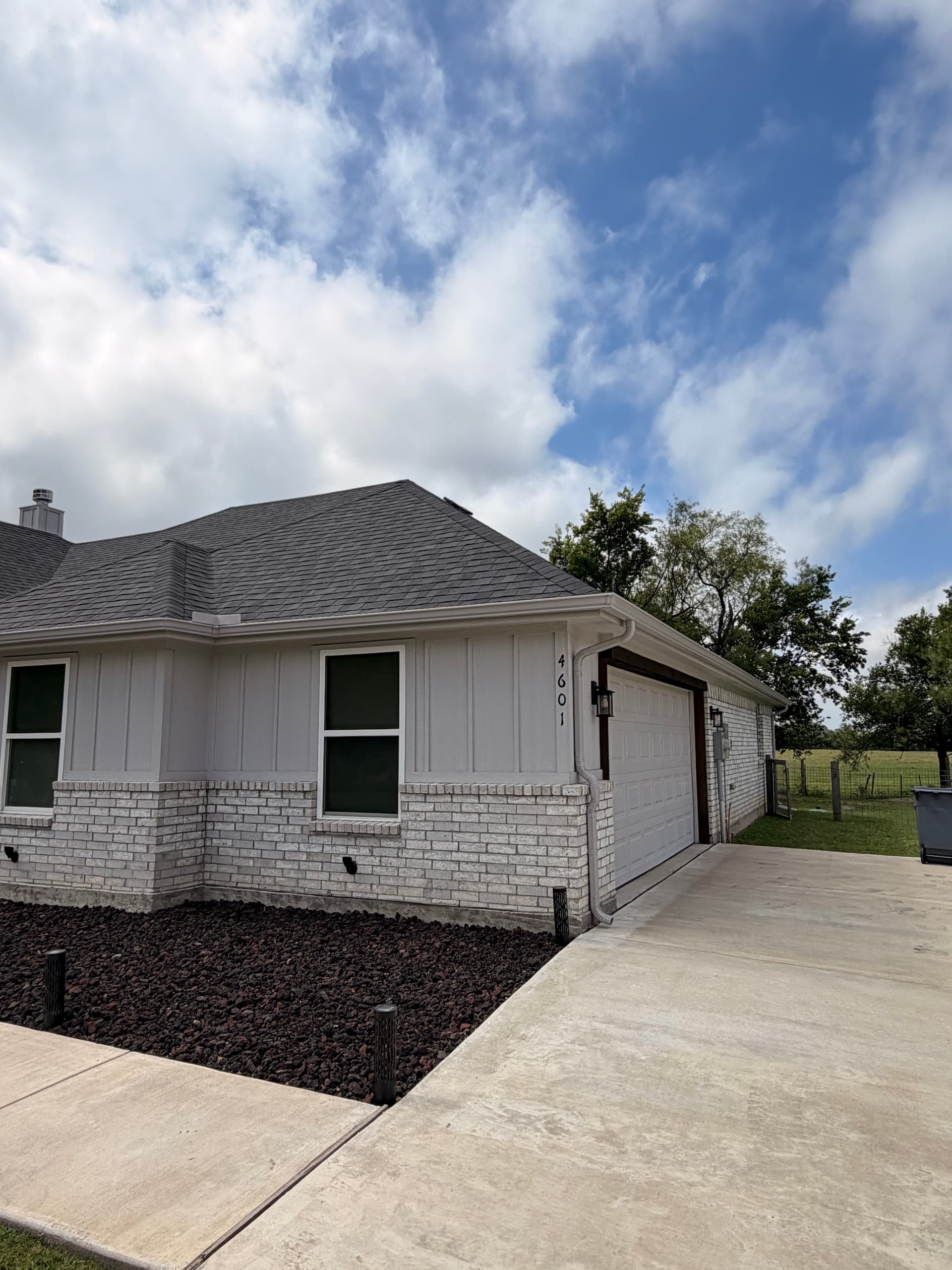 Gallery photos for New 5-Inch Gutter Installation Protects Joshua Home Foundation: Image #2