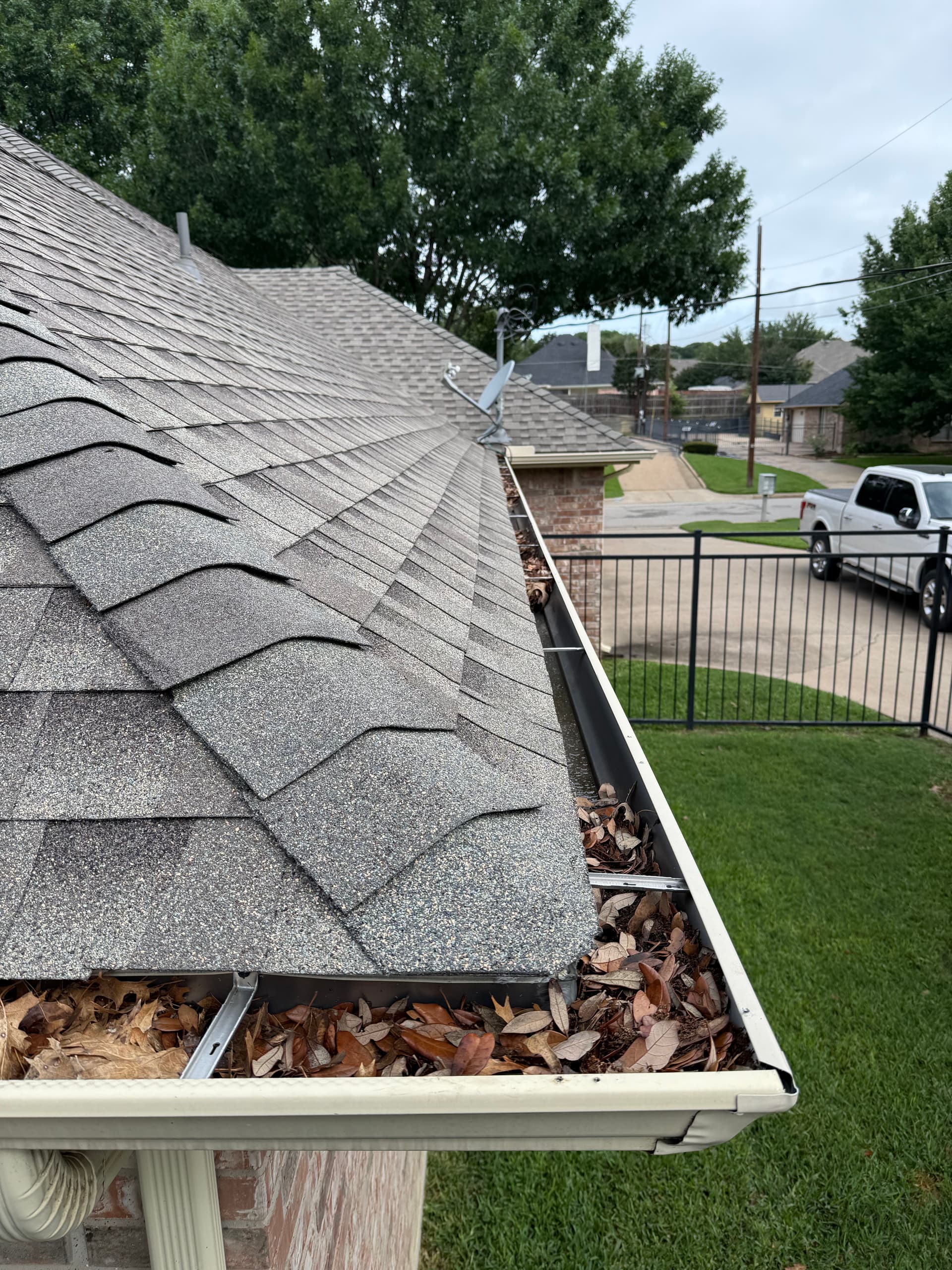Gutter Cleaning and Leaf Guard Install in Burleson image