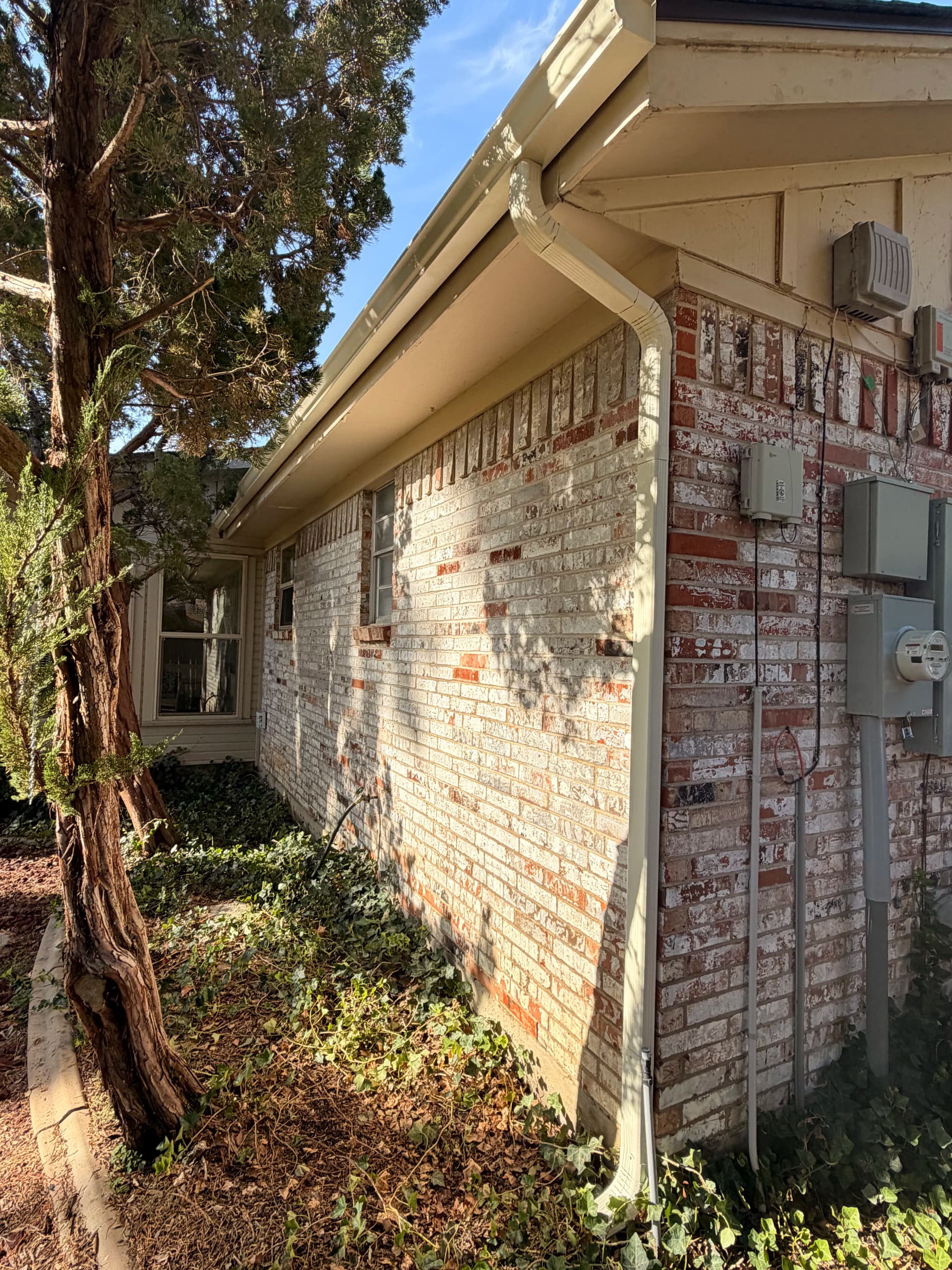 Gallery photos for Gutter Installation and Leaf Guards Stop Rot and Foundation Damage in Cleburne: Image #4