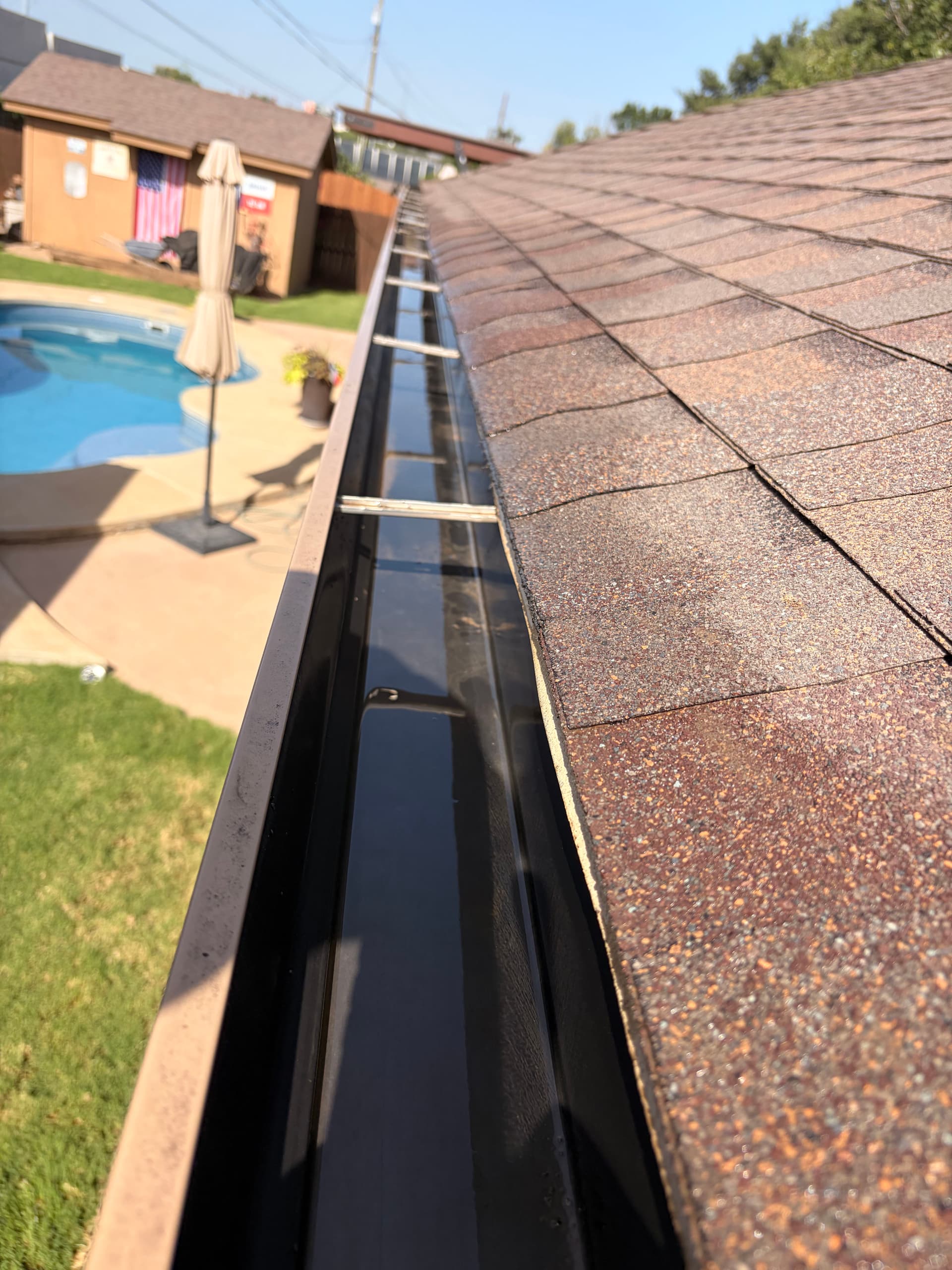 Gallery photos for Clogged Gutters Cleaned Out at Arlington Home: Image #5