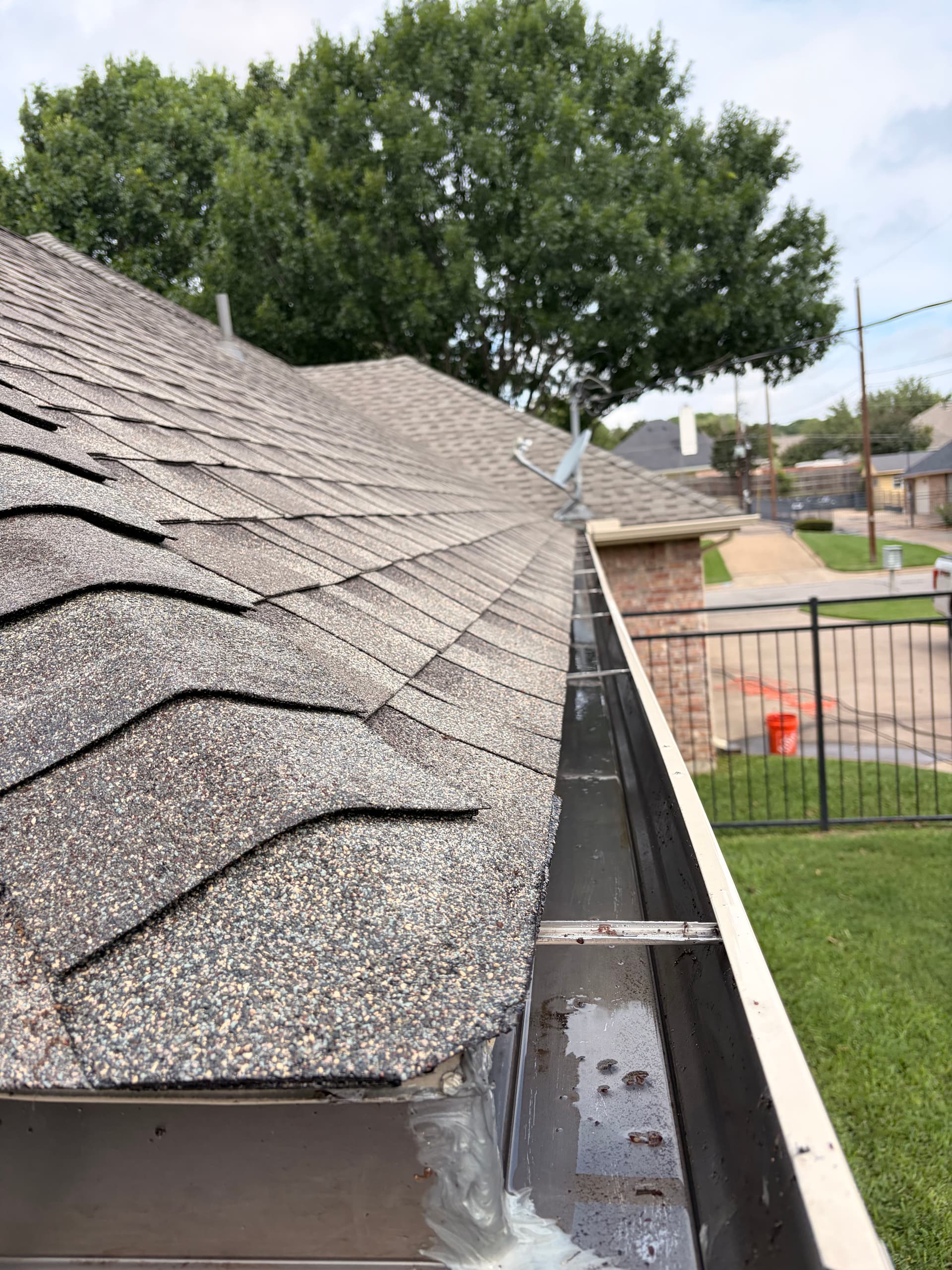 Gallery photos for Gutter Cleaning and Leaf Guard Install in Burleson: Image #1