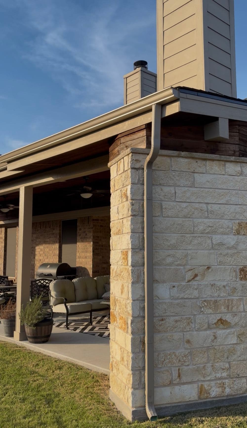 Gallery photos for 5-Inch Pebblestone Clay Gutter Installation in Burleson TX: Image #4