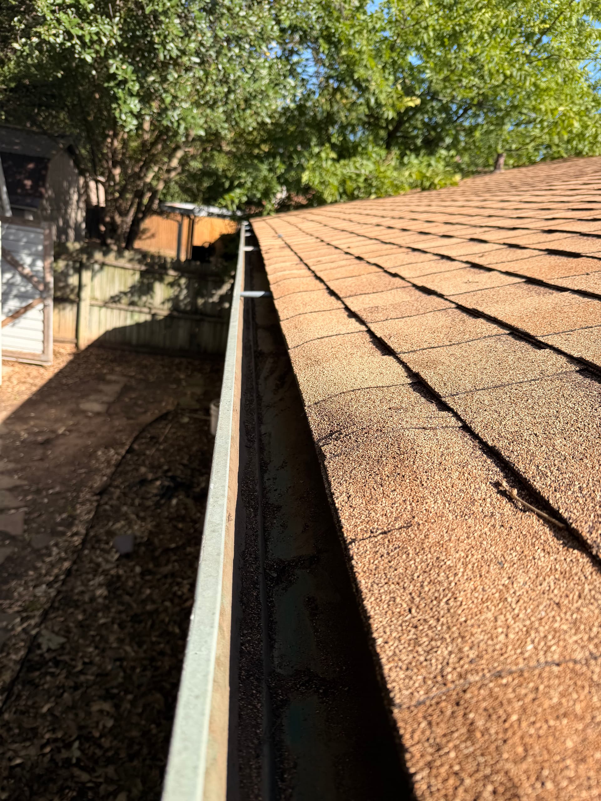 Gallery photos for Gutter Cleaning Done Right in Burleson: Image #2