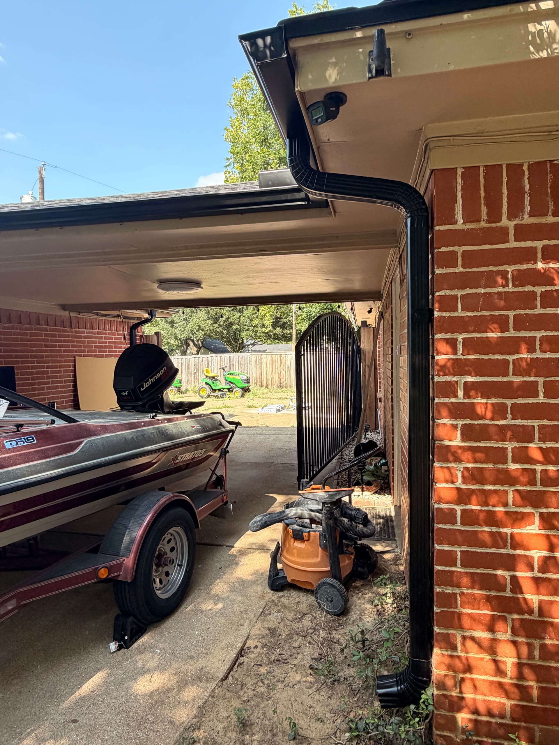 Gallery photos for Seamless Gutter Installation on a Mansfield Home: Image #1